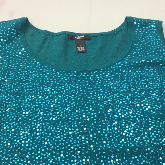 ALFANI two piece set. Gorgeous tank top and open cardigan - Picture 7 of 13